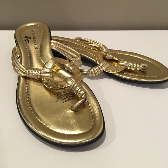 Anne Klein | Shoes | Ak Anne Klein Iflex Gold Thong Circle Flip Flop ...